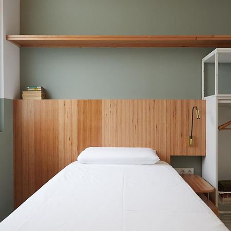 Ola Living Hostal Tetuan Madryt Zewnętrze zdjęcie