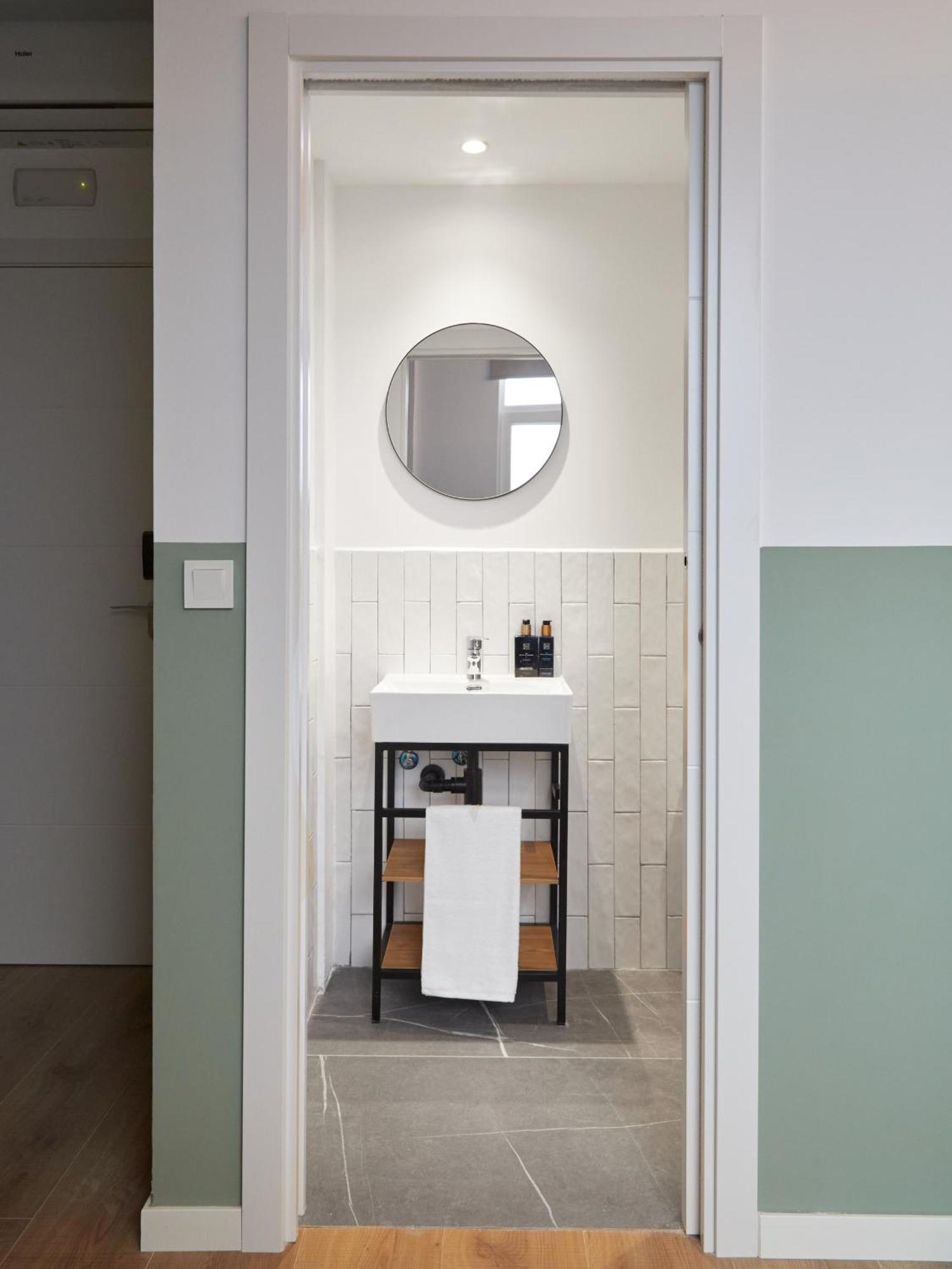 Ola Living Hostal Tetuan Madryt Zewnętrze zdjęcie