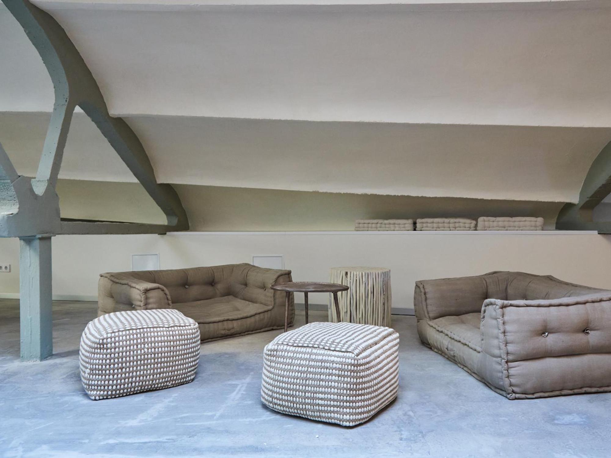 Ola Living Hostal Tetuan Madryt Zewnętrze zdjęcie